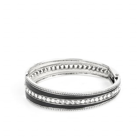 4 piece jewelry set black and silver. - Picture 4 of 5